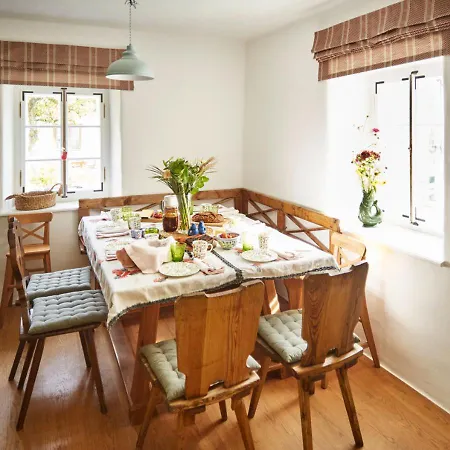 Fischerngut - Luxurioeses In Seenaehe Альтаусзее